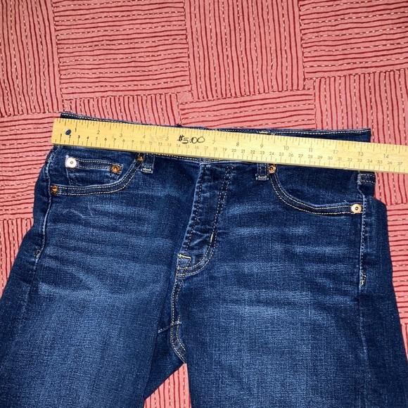 GAP Mid Rise Denim Shorts - Deep Blue women’s waist 26” rise 8.25” inseam 7” - Picture 5 of 12